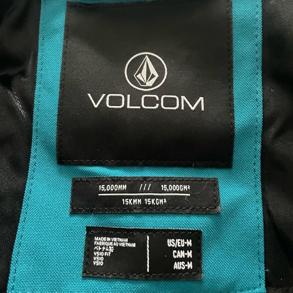 Winter jacket, perfect for skiing/snowboarding, never worn, receive it last week - Picture 7 of 8